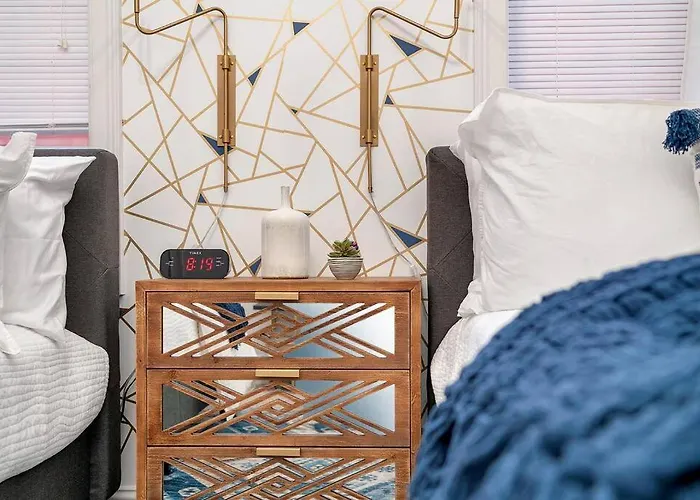 Cozy With King Beds - Short Drive To Holiday home Pittsburgh