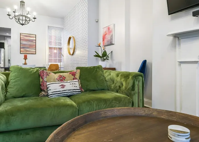 Holiday home Cozy With King Beds - Short Drive To Pittsburgh